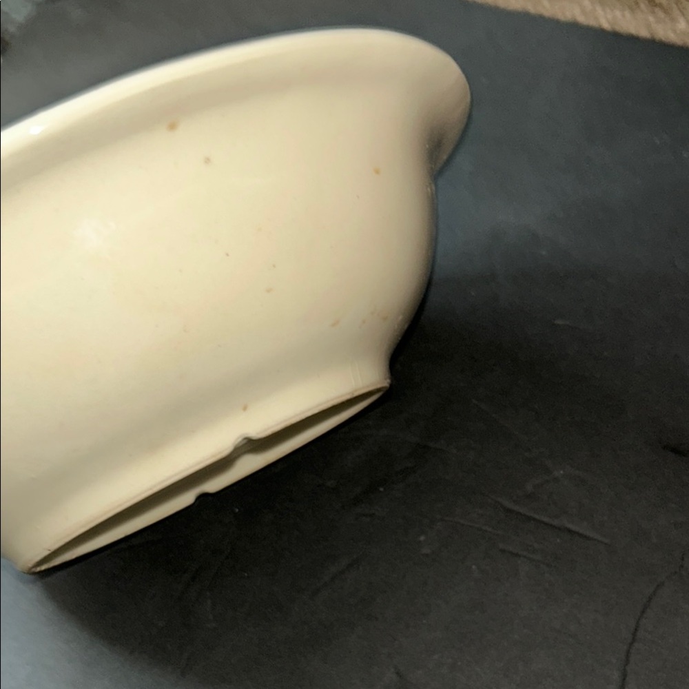 Vintage McCoy Cream Ceramic Bowl Made in USA - Picture 7 of 7